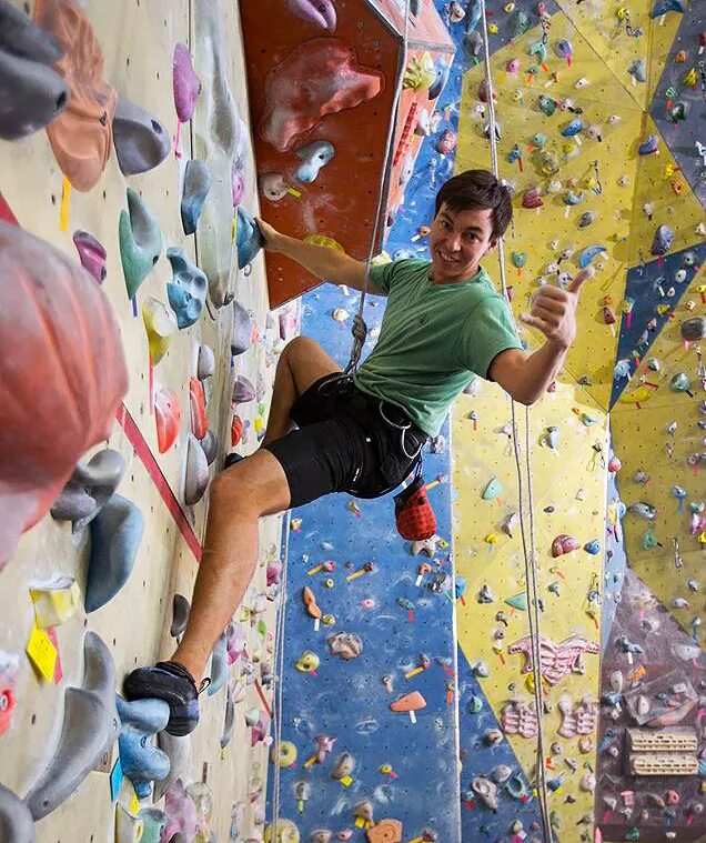 Школа scala. Фото школы село скала новосибирская. Скалодром на кутузовском проспекте 36. Школа скала. Дмитрий тарасенков скалолазание.