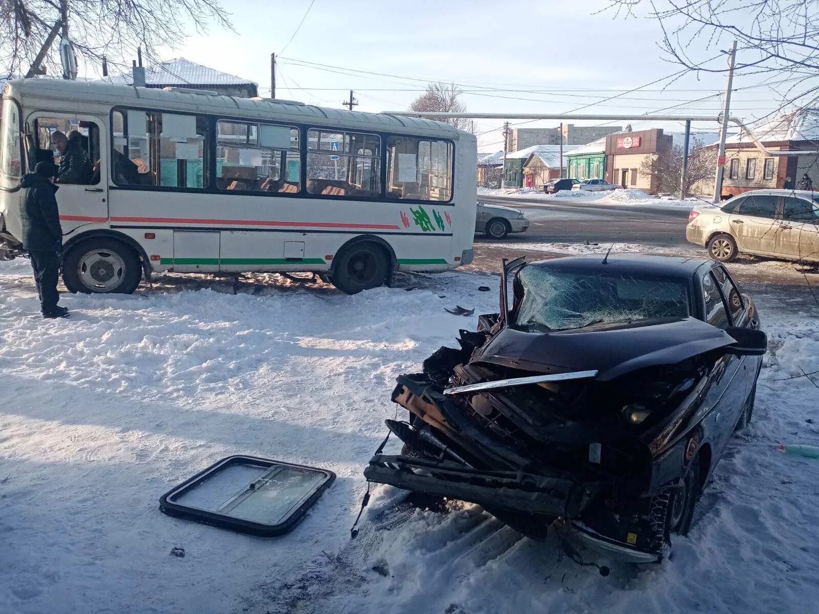 Балашов-Саратов автобус авария 2022. Авария пассажирского автобуса. 23 декабря 2014 г