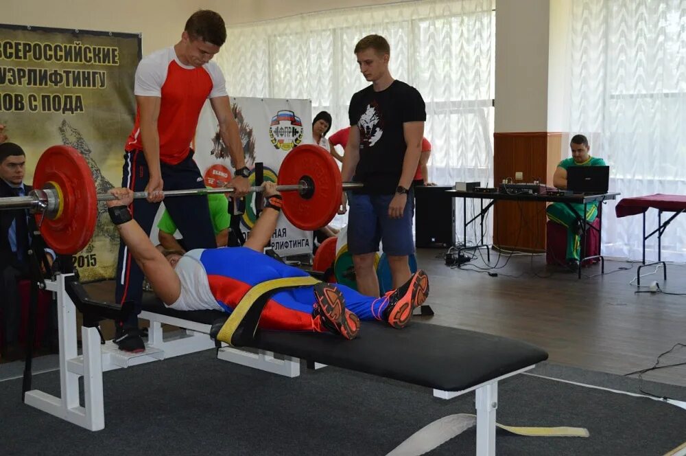 Пауэрлифтинг инвалиды. Энтони кларк пауэрлифтинг. Пауэрлифтинг пода. Пауэрлифтинг пода. Пауэрлифтинг пода.