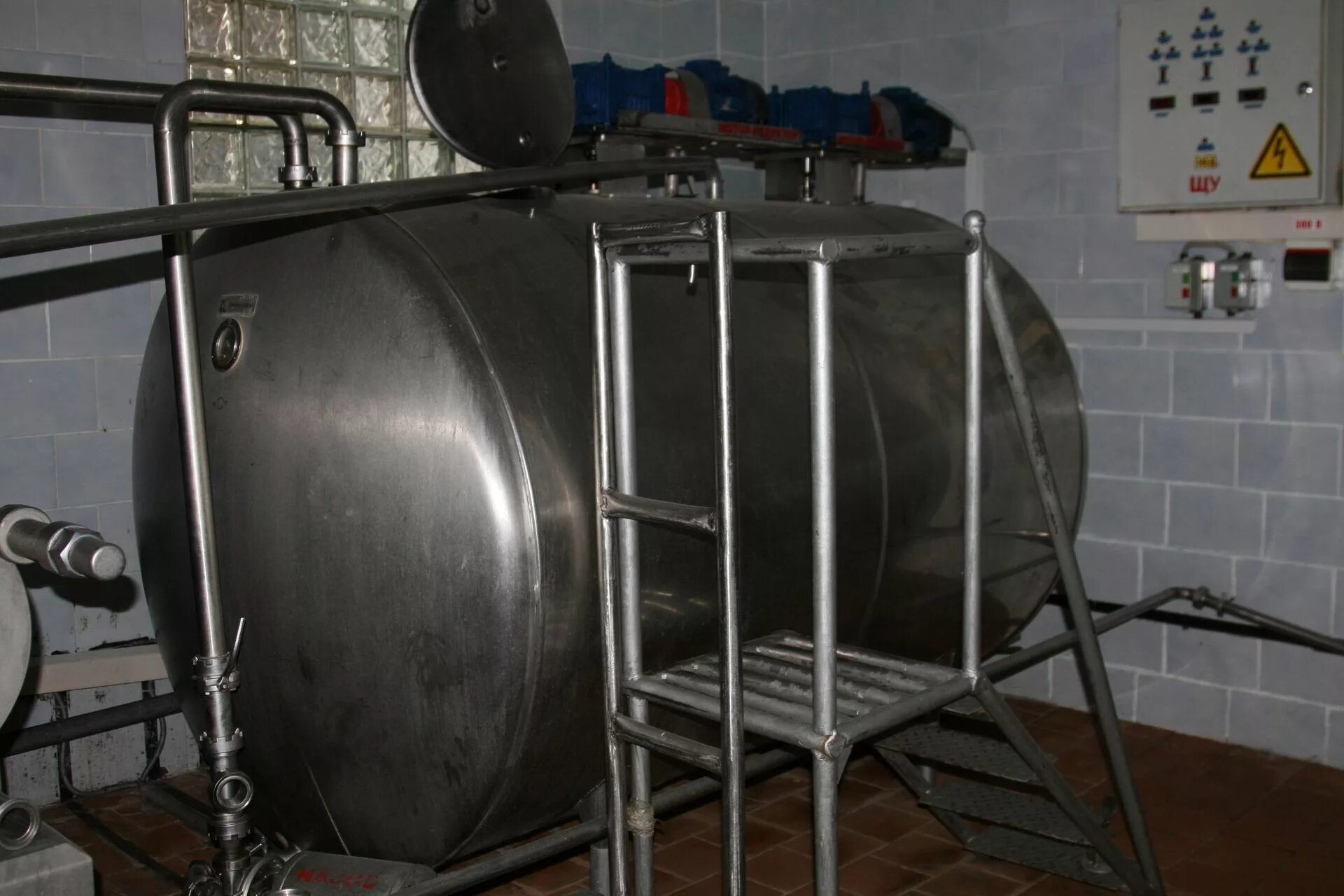 Гомогенизатор а1-ог2-с. Молочное оборудование б/у. Пищевая емкость с мешалкой. Различные емкости, для молока. Продам б у оборудование