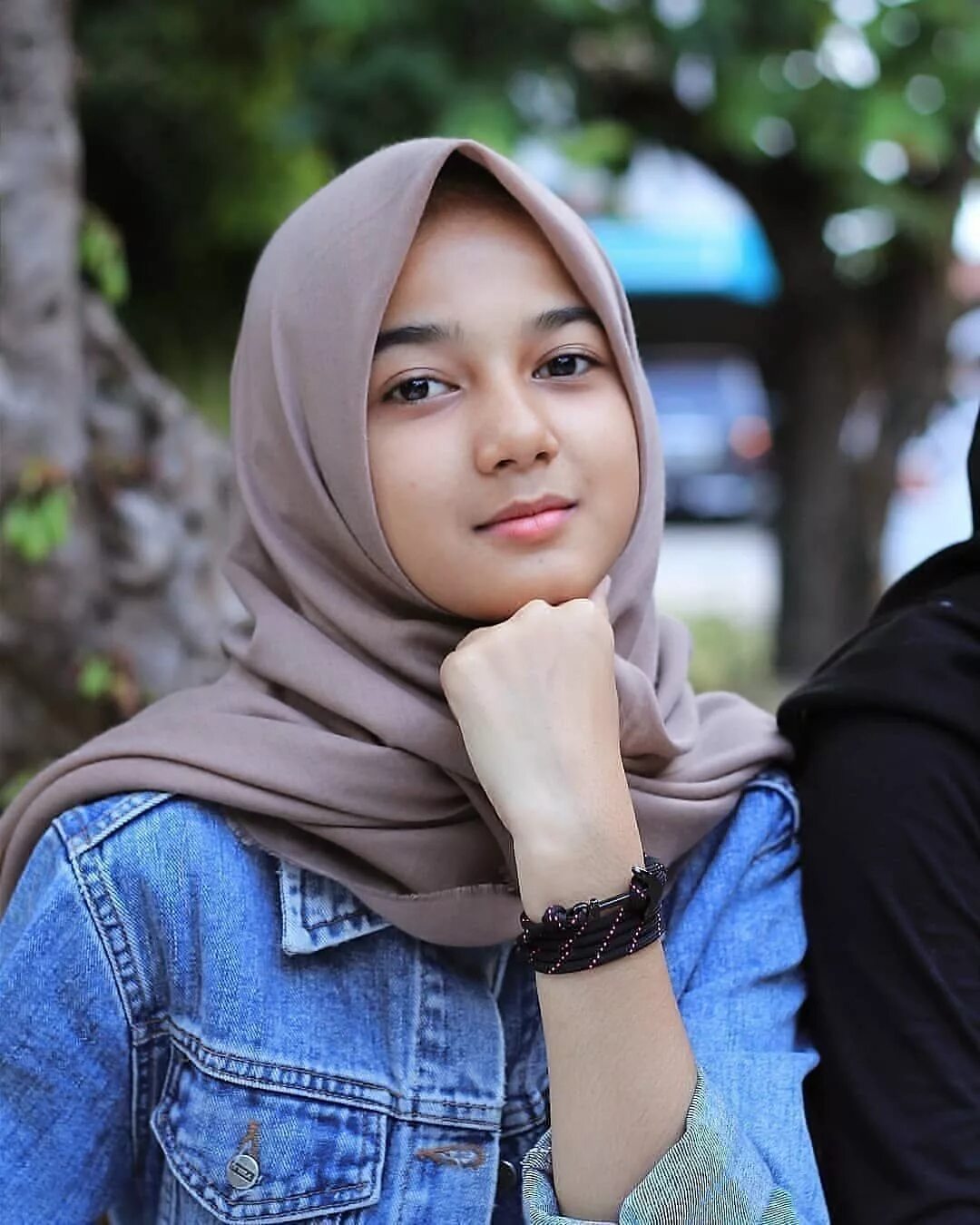 Video orang indonesia. Индонезийки в хиджабе. Индонезийские девушки в хиджабе. Казашки в хиджабе. Индонезийки девушки в хиджабах.