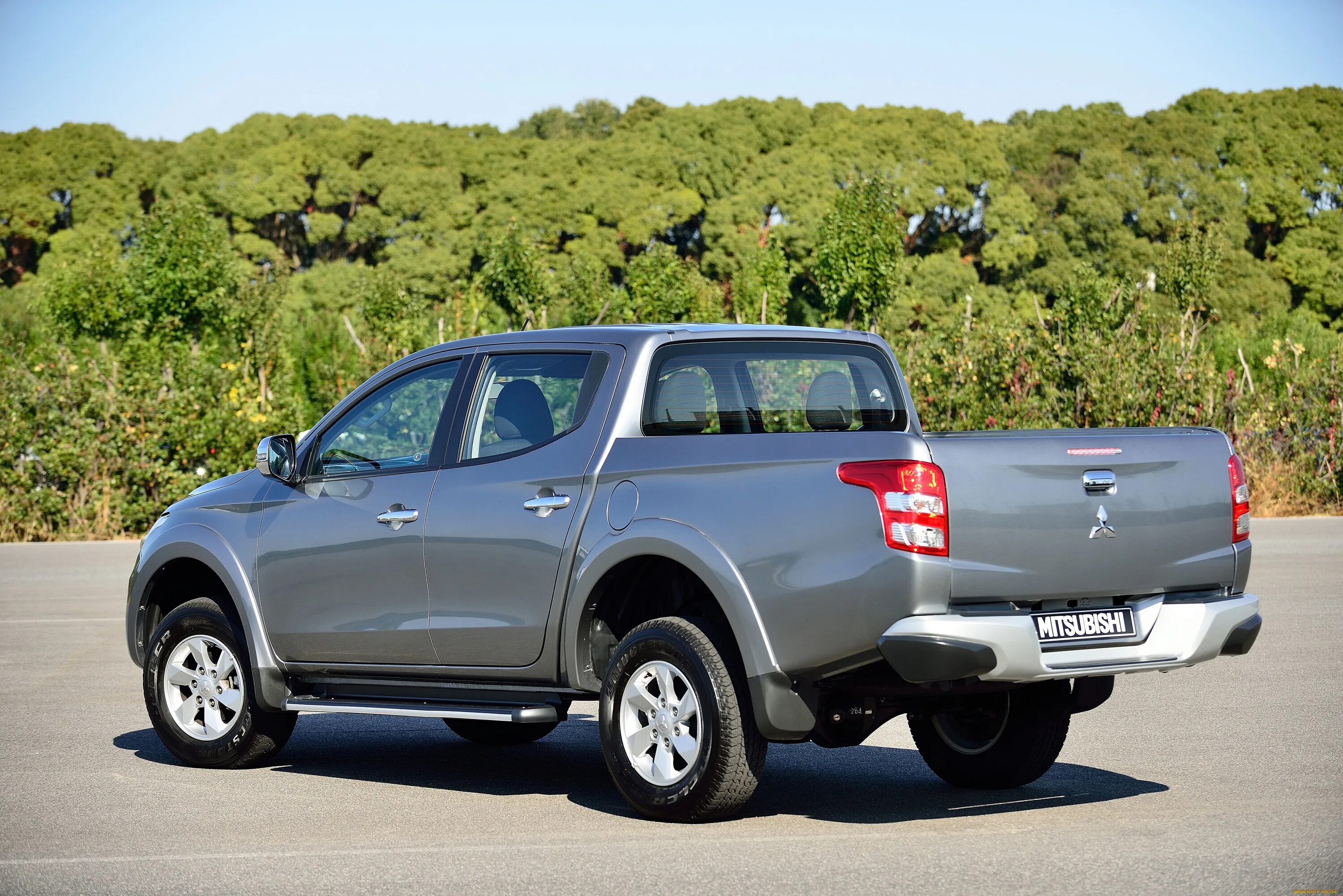 Mitsubishi l200 2014. Mitsubishi l200 Triton. Митсубиси л200 Тритон. Mitsubishi l200 Тритон. Mitsubishi Triton/l200 2015.