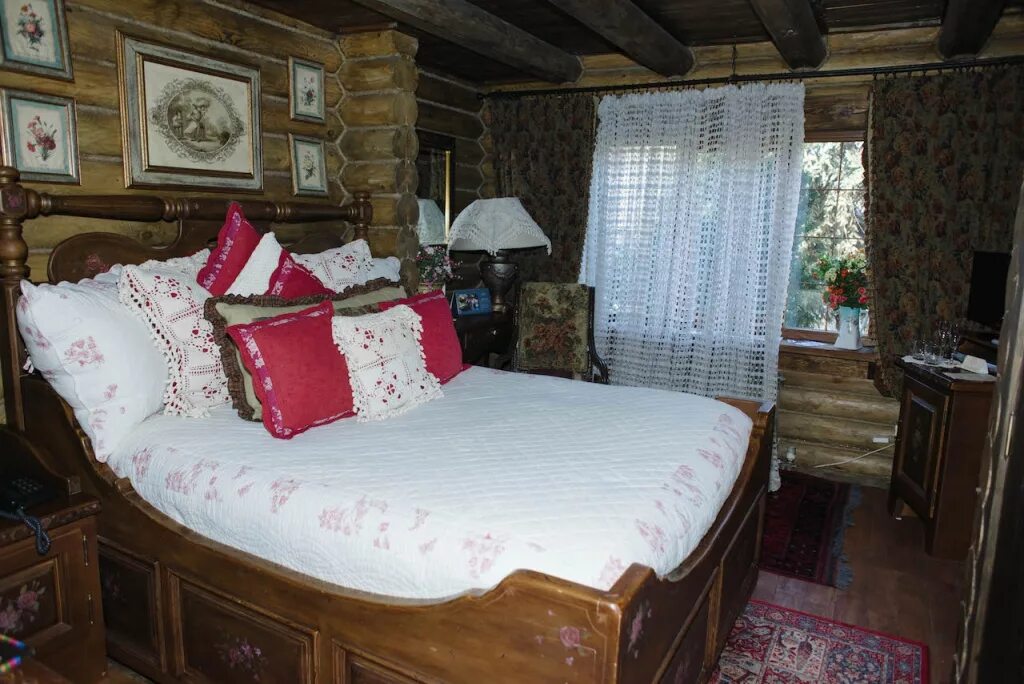 Old house ростов. Олд хаус ростов. ростов old house hotel. койсуг отель олд хаус. отель ростов олд хаус резорт.