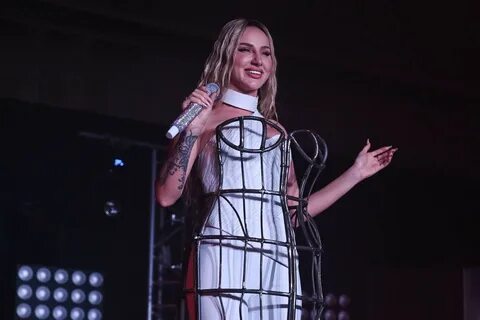 Ани асти топит