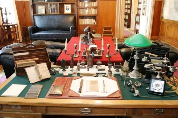 Pin on Decoration Russian interiors, Unique interior design, Home library
