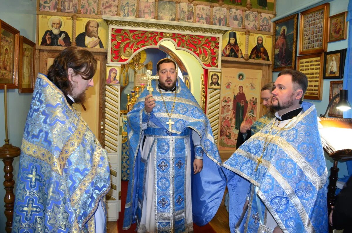 жан батист грез посещение священника. художник жан батист грез. посещение священника. жан батист грёз. николай орлов освящение водочного магазина 1904 г.