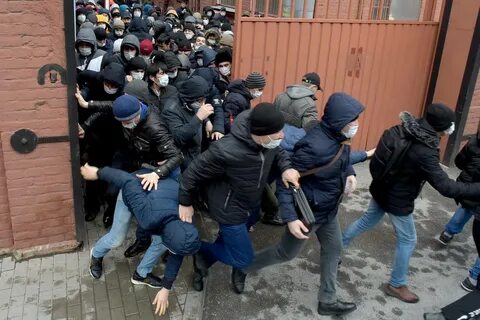 Узбеки в питере
