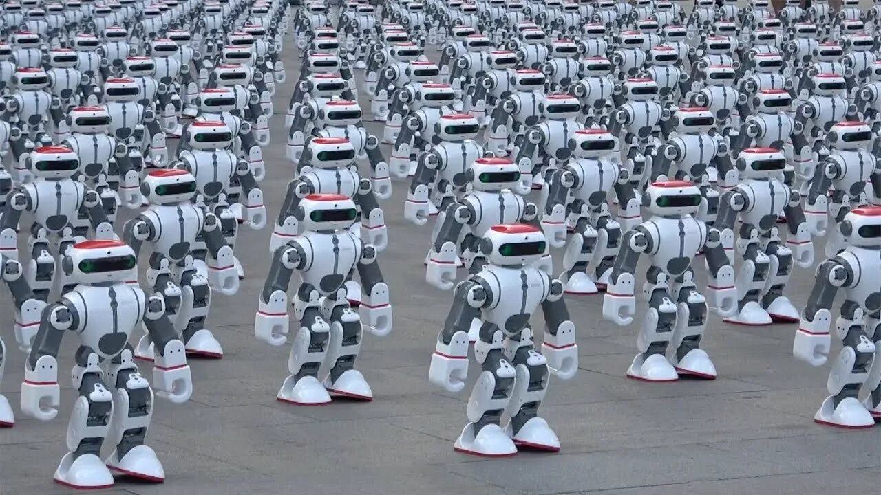 Ну где роботы. Необычные роботы. Уилл смит и робот. «мой друг робот», 6+. Костюм робота настоящий.