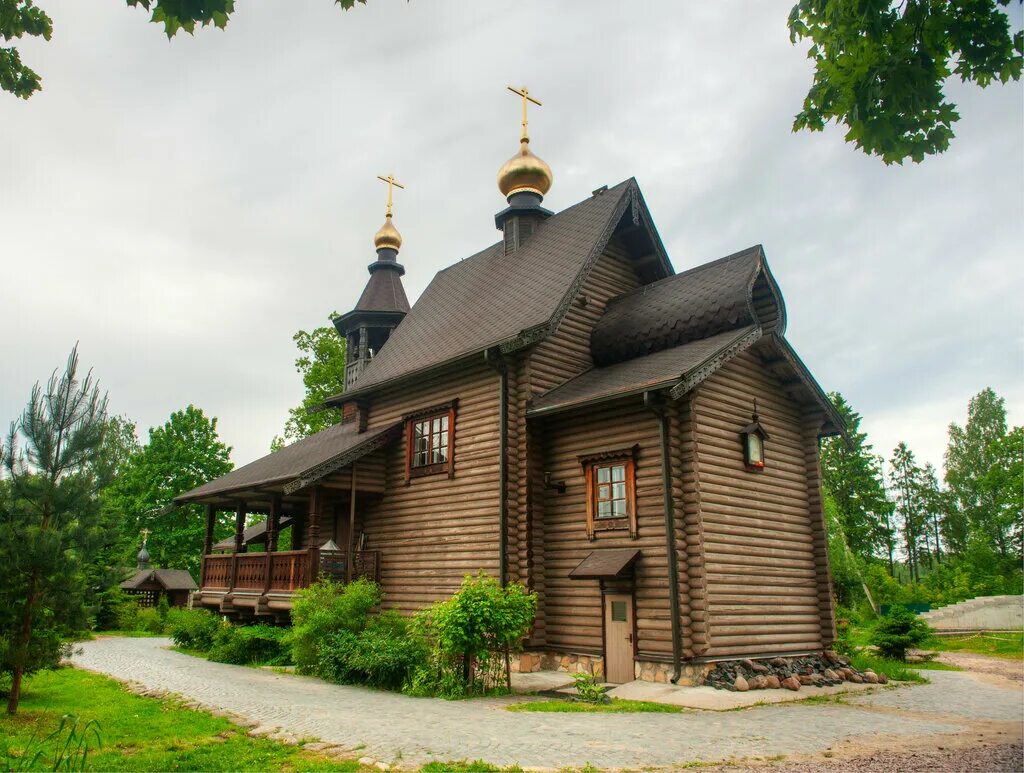 Церкви ленинградской области фото