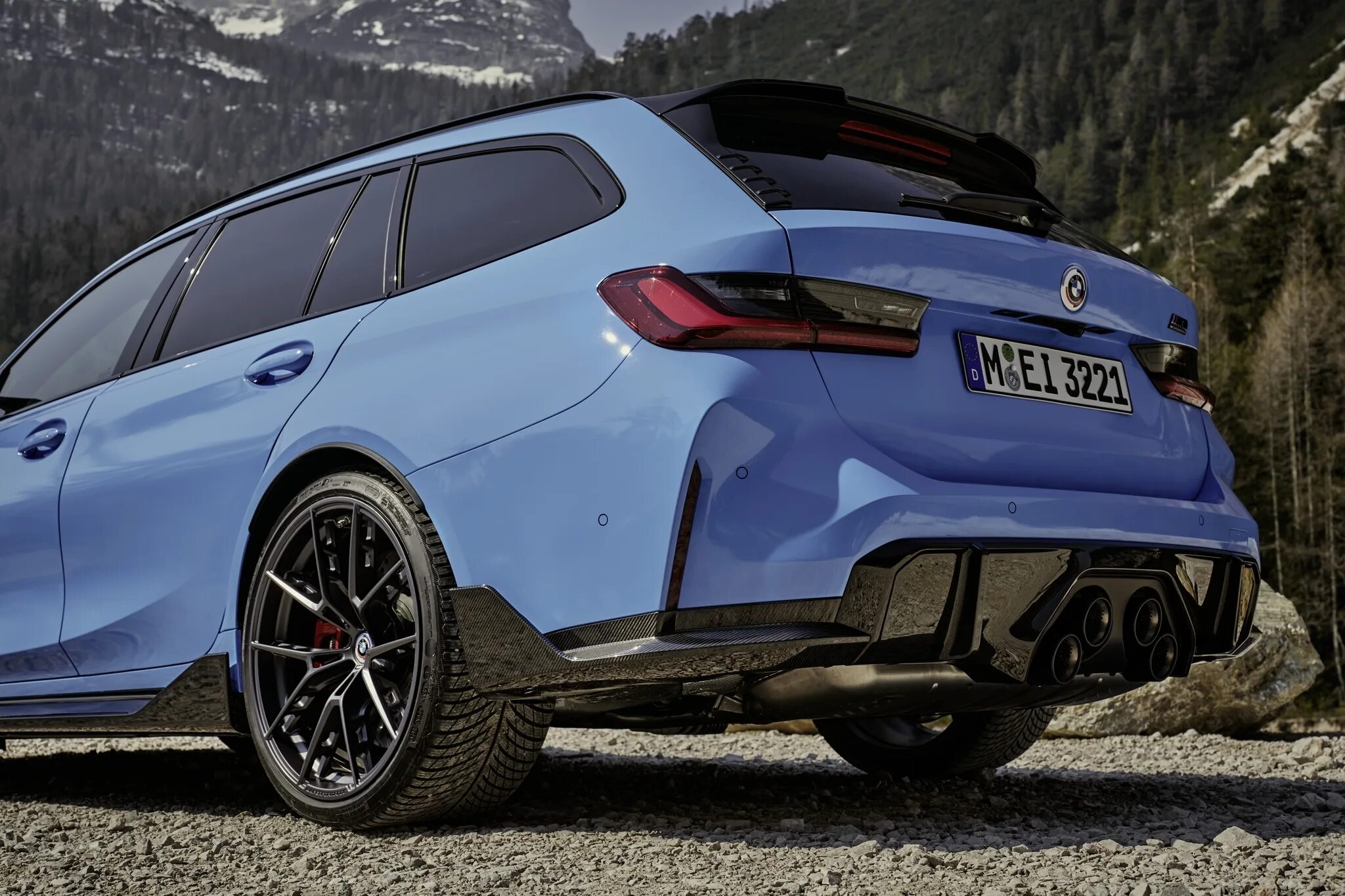 Бмв туринг 2025. Bmw m3 competition touring. bmw m3 touring 2025. bmw 3 touring 2025. bmw 3 2025 m performance.