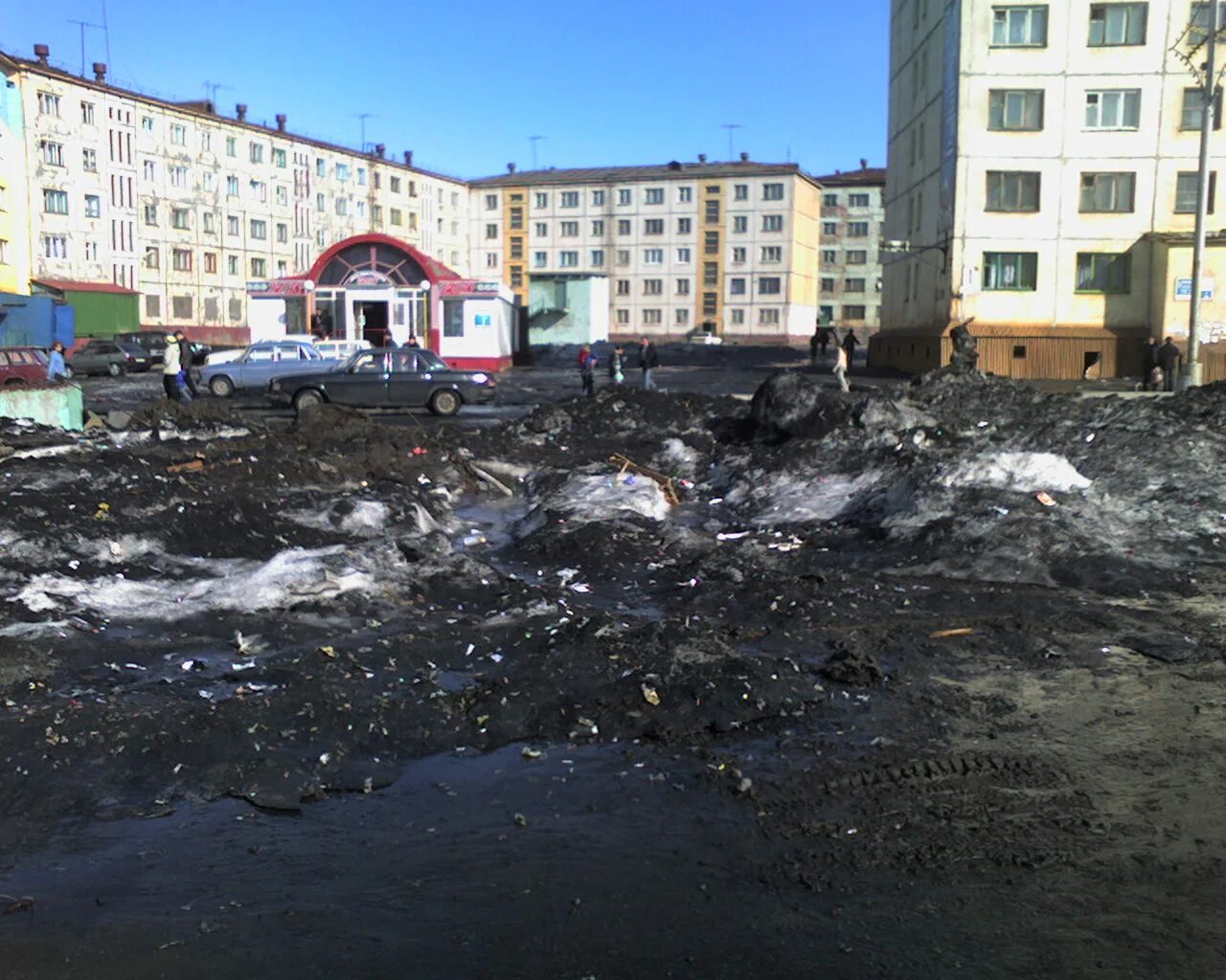 Норильск грязный город. Норильск самый грязный город. Норильск разруха. Норильск трущобы.