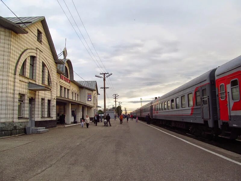 Жд вокзал город печора 1985 году. Город печора республика коми. Печора республика коми вокзал. Жд вокзал печора. Печоры жд вокзал.