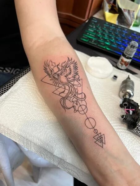 Стильные тату 2022. Tattoo 2022. Модные современные направления в татуировке. Tattoo 2022. Tattoo 2022.