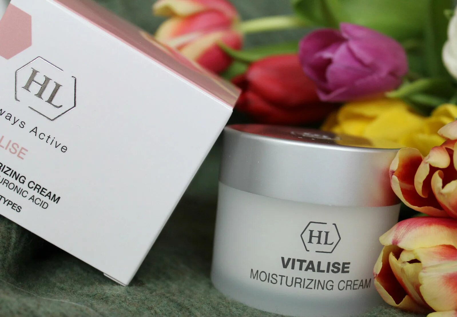 Лучшие увлажняющие крема отзывы. Vitalise Moisturizing Cream увлажняющий крем 50 мл. Холи-ленд-Vitalise. Холи ленд Vitalise крем. Holy Land Vitalise Moisturizer Cream.