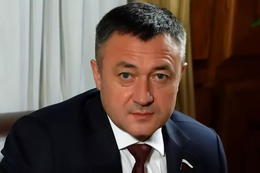 Пинский директор. Пинский директор
