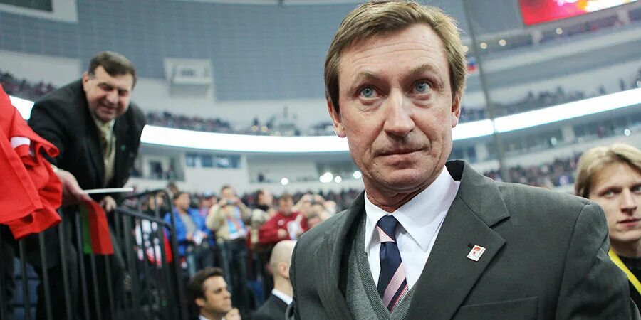 Овечкин нхл вашингтон кэпиталз. Рекорд гретцки и овечкина 2024. Уэйн гретцки и овечкин. Овечкин рекорд гретцки. Рекорд гретцки и овечкина 2024.