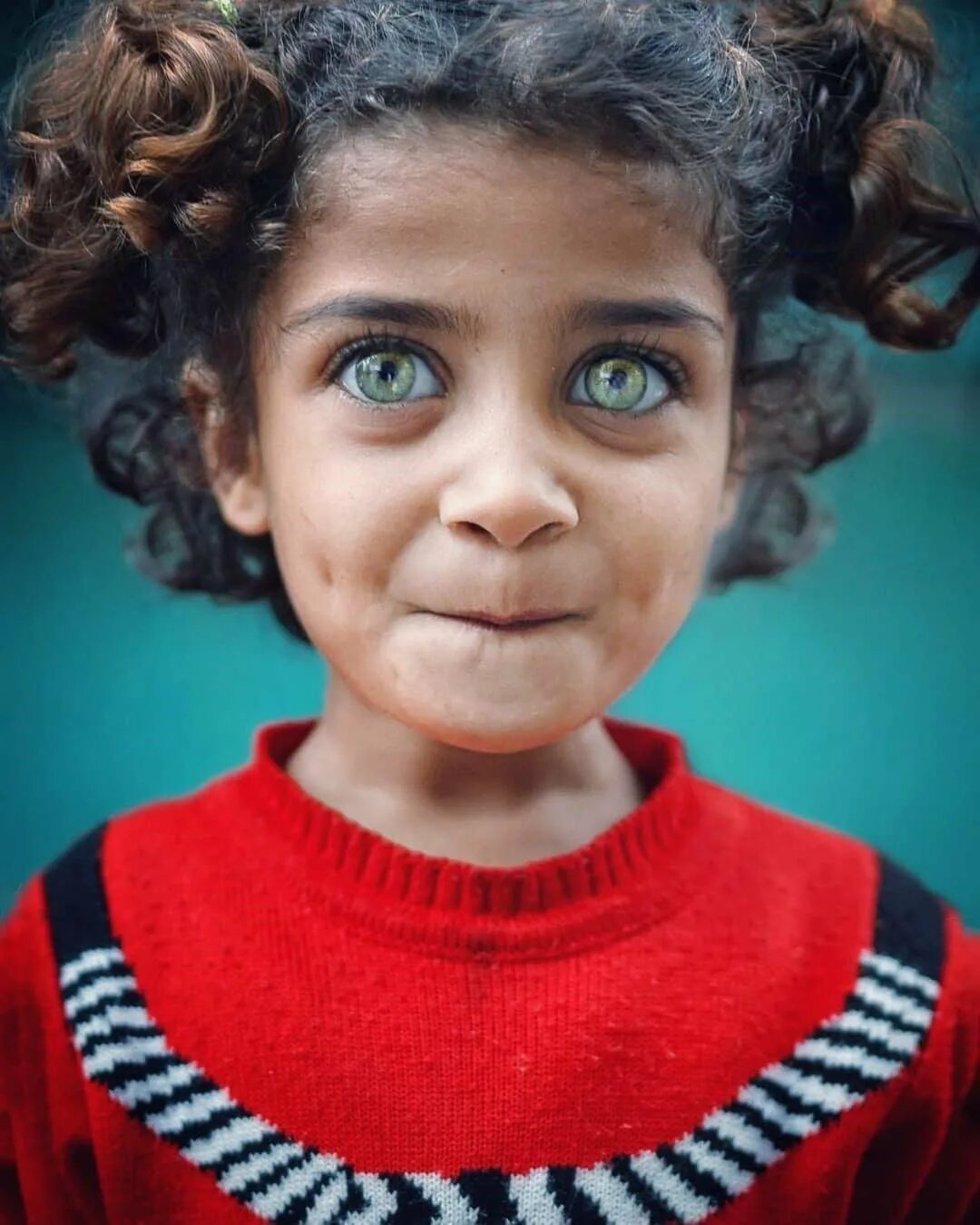 Необычайные глаза. Абдулла Айдемир турецкий фотограф. Необычные глаза. Необычные глаза у людей. Девочка с необычными глазами.