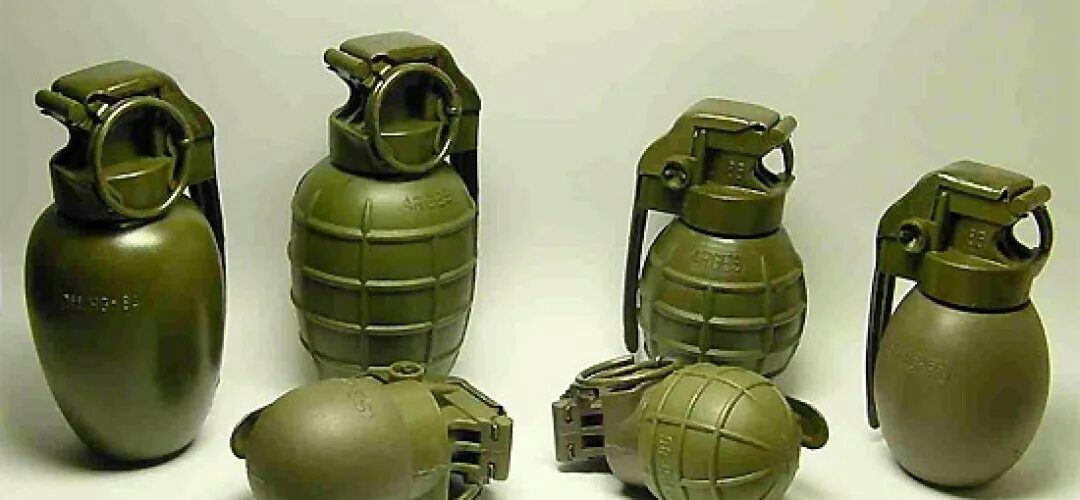 пехотинец гранаты. ф1 американская граната. пехотинец гранаты. пехотинец гранаты. ргд-5 и ф-1.