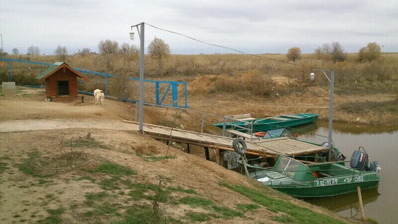 Точная погода в володарском астраханской. Село Тишково Астраханской области. Село Тишково Астраханской области Володарский район. Астрахань село Тишково. Гостевой дом Дельта Тишково Астраханской.