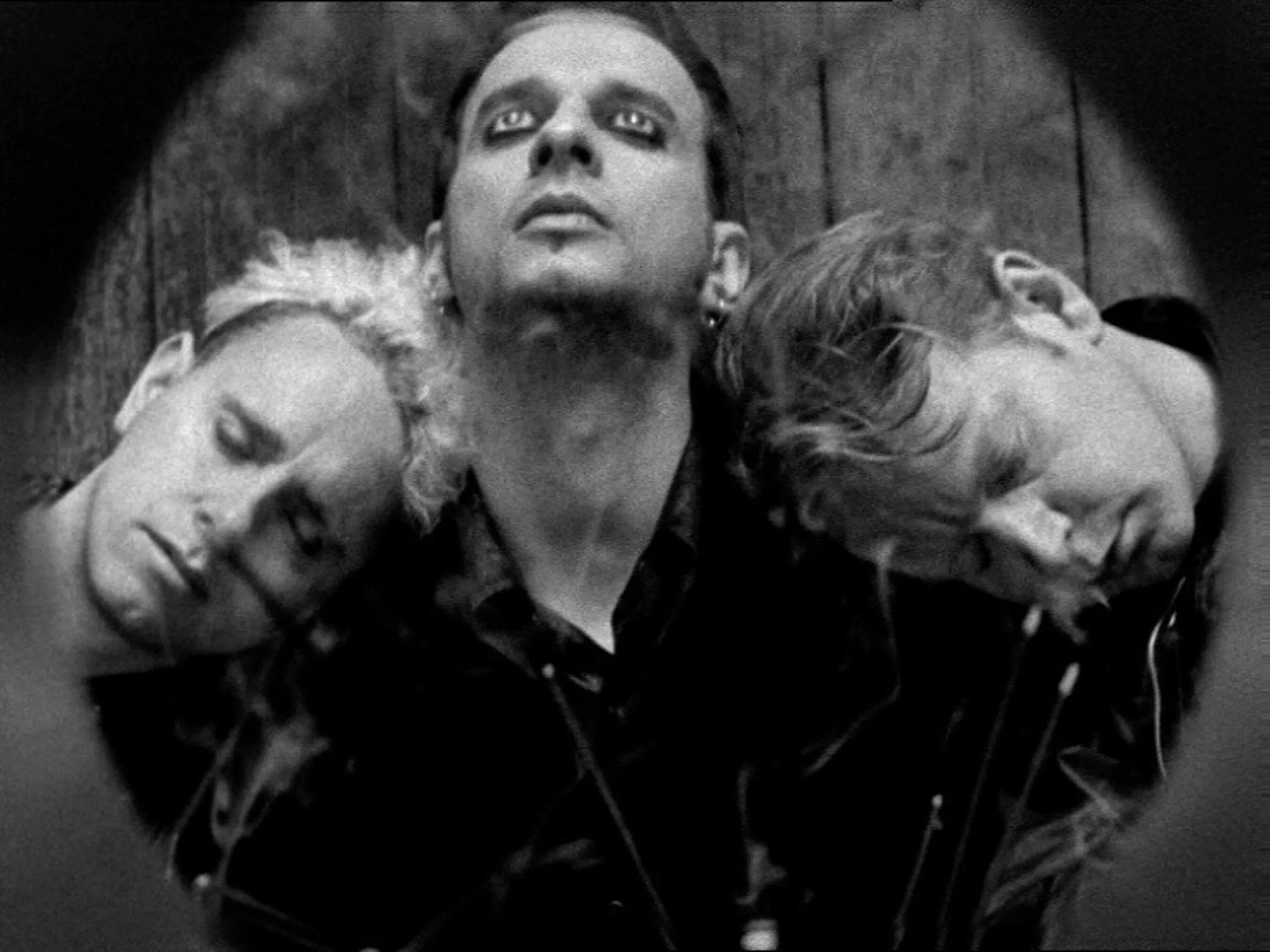 Флетчер Depeche Mode. Andy Fletcher Depeche Mode. Depeche Mode Ultra 1997. Энди Флетчер депеш мод.