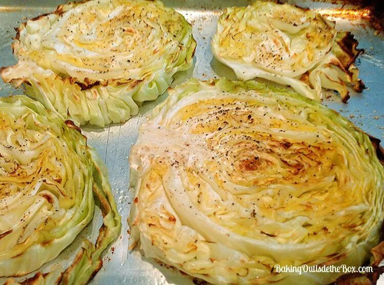 Капуста белокочанная нашинкованная. Жареная капуста с яйцом. Капустный шницель. Капуста медальонами. Капуста в яйце жареная кусками.