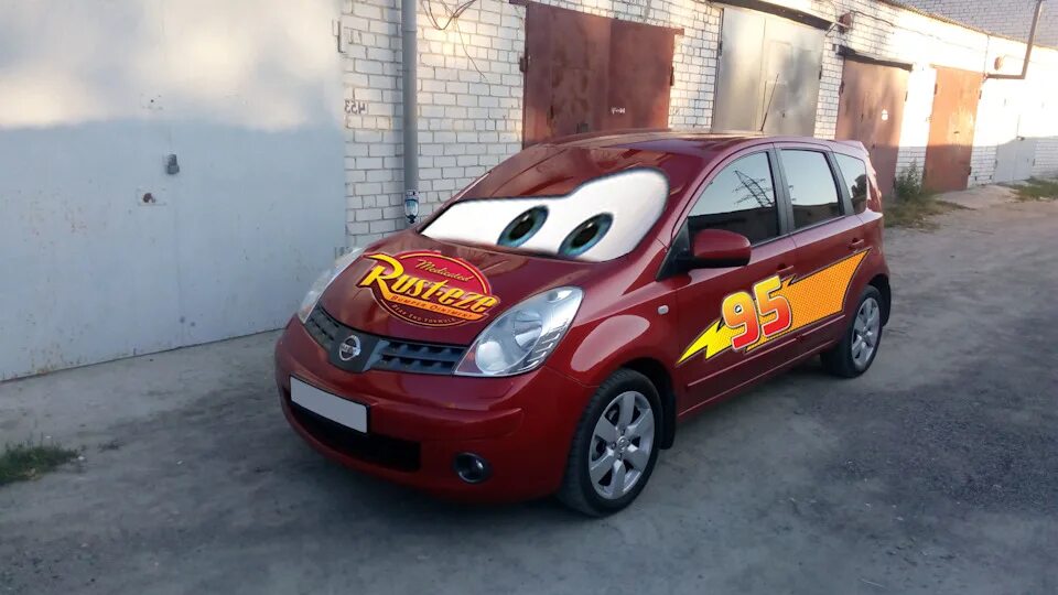 6. 6 2011. Nissan note 1. Гулиштри ниссан ноте 2005 года. 6 luxury 2007.