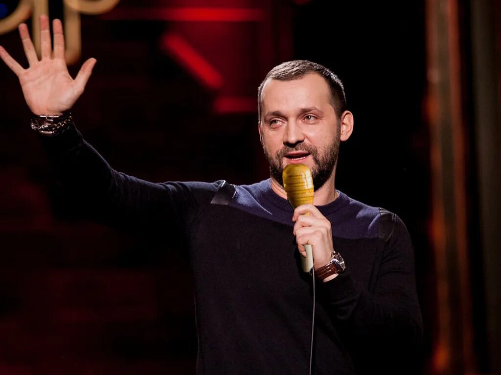 виктор комаров резидент стенд апа. евгений стендап. начинающие стендап комики. начинающие стендап комики. гоша сморгуленко.