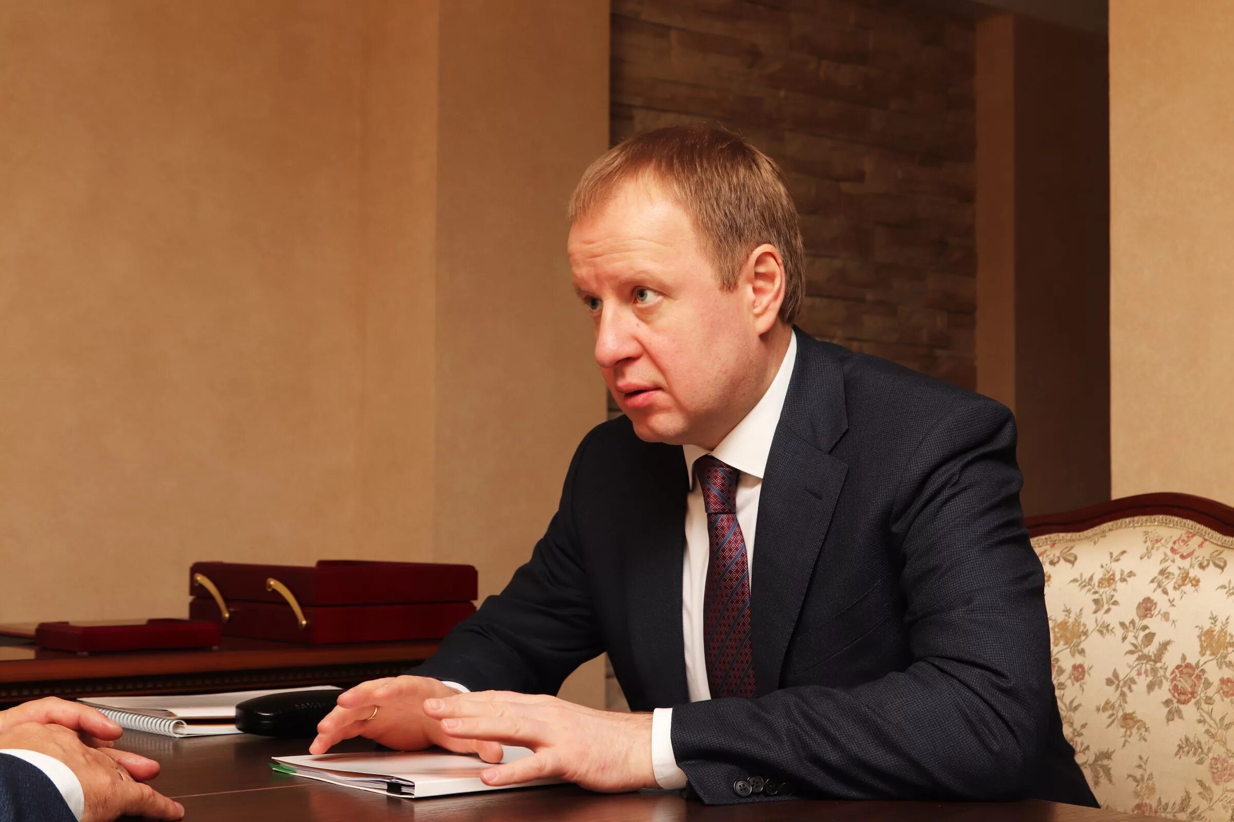 томенко губернатор алтайского края. министерство экономического развития алтайского края. министр транспорта у карлина алтайский край. представитель алтайского края. представитель алтайского края.