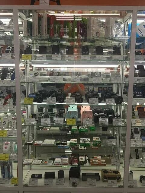 днс красноуральск. флаг покровска хангаласский улус на ветру. покровск днс магазин. днс 1998. сотовый мир вилюйск.