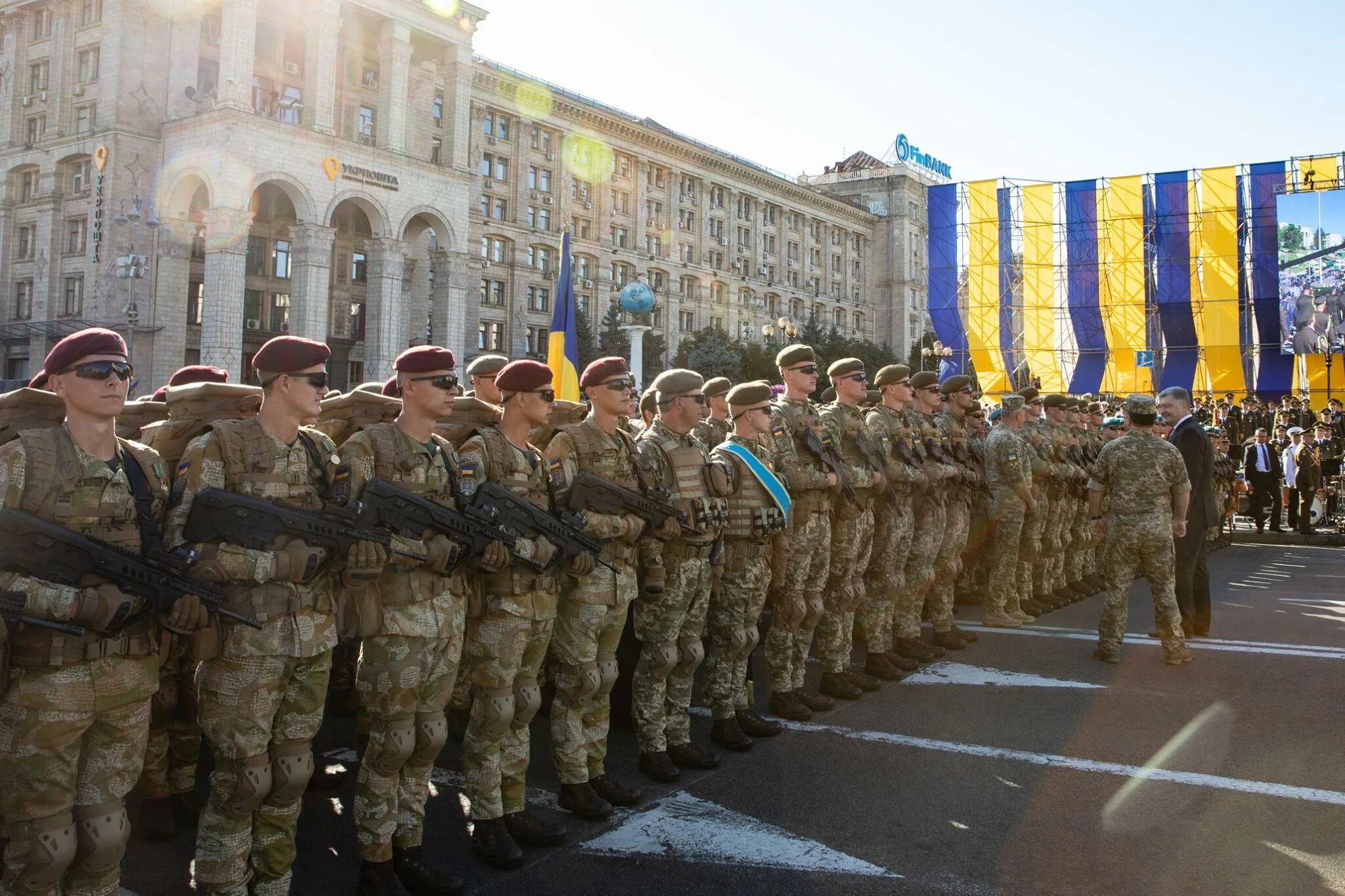 Сильная армия украины. Парад ВСУ В Киеве. Армия Украины парад. Украинские войска на параде. Парад независимости Украины.