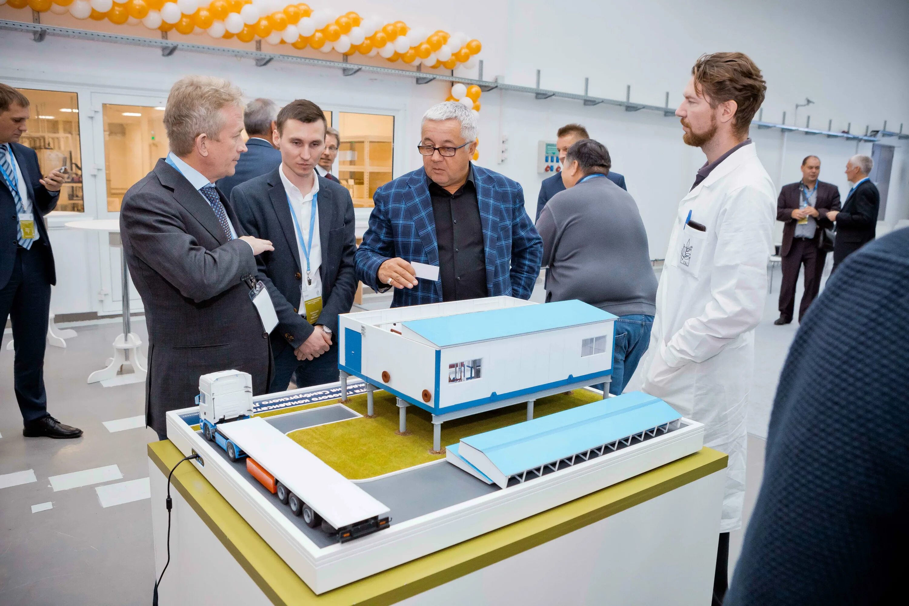 Экзафлопсный суперкомпьютер. Суперкомпьютер blizzard. Суперкомпьютер скайнет. Гигант компьютерные системы лого. Ооо «гигант компьютерные системы».