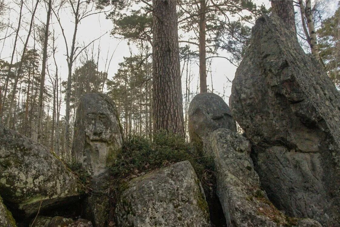 Реки идолов. Усть-Тасеевский идол. Сибирь. Усть-Тасеевский идол. Тасеевский каменный идол. Усть-Тасеевское Каменное изваяние.