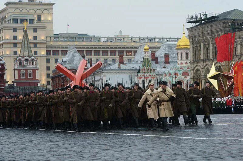 В каких городах россии проходил парад 1941