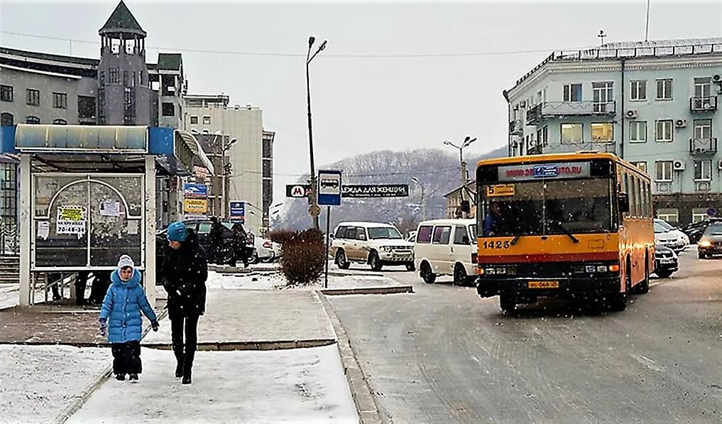 Находка зимой. Город находка зима. В Находке общественном транспорте.. Город находка зимой.