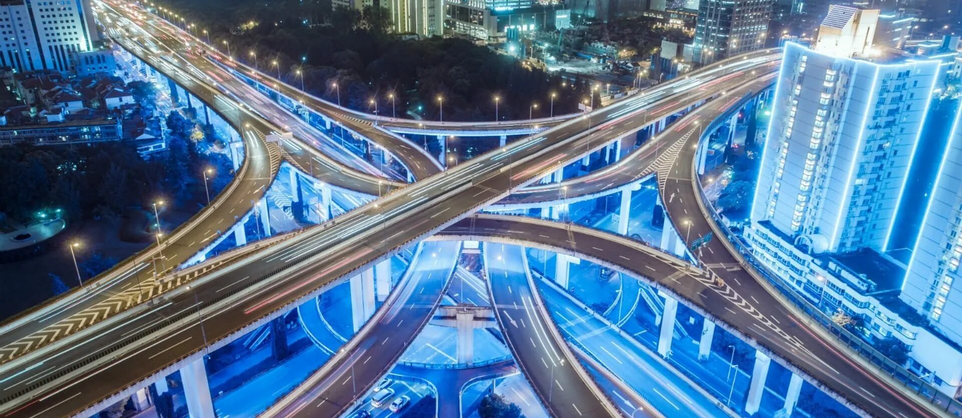 Эстакада шанхай. Дорожные развязки в китае. Красивые дорожные развязки. Красивая эстакада. Много дорог в городе.