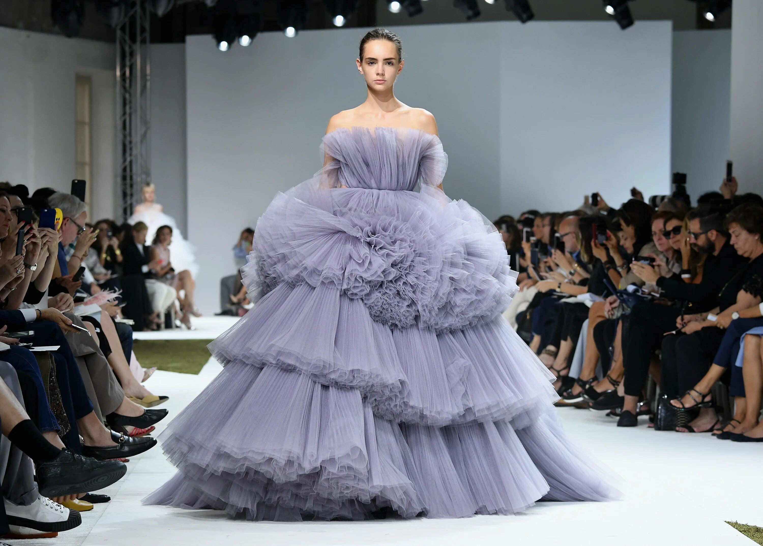 Джамбаттиста Валли от Кутюр 2016. Giambattista Valli 2023 Кутюр. Джамбаттиста Валли 2018. Elie Saab Haute Couture 2023. Couture collection