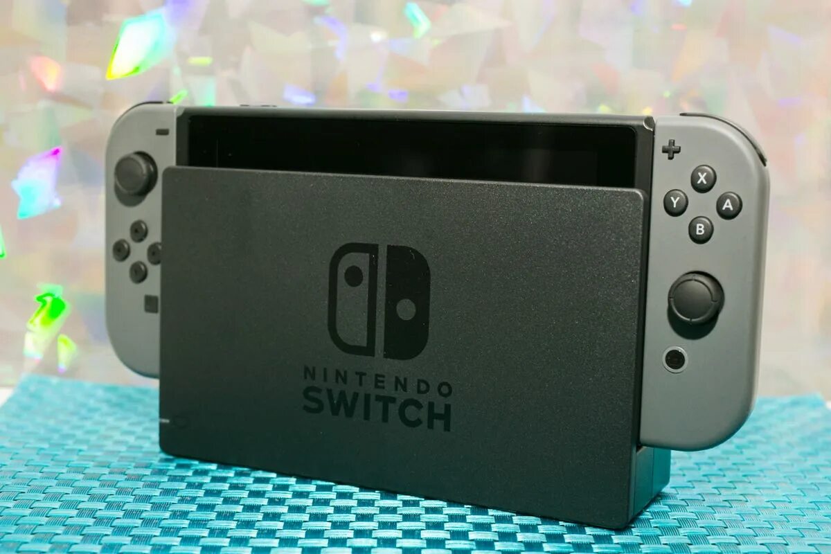 Nintendo switch к телевизору. Nintendo Switch на телевизоре. Nintendo Switch на докстанции. Приставка для Нинтендо свитч к телевизору. Nintendo Switch Lite ga,e.