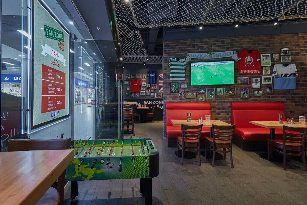 Фонбет бар. Спорт бар hooters. Москва паб спортбар. Спорт бары москвы. Спорт бар.