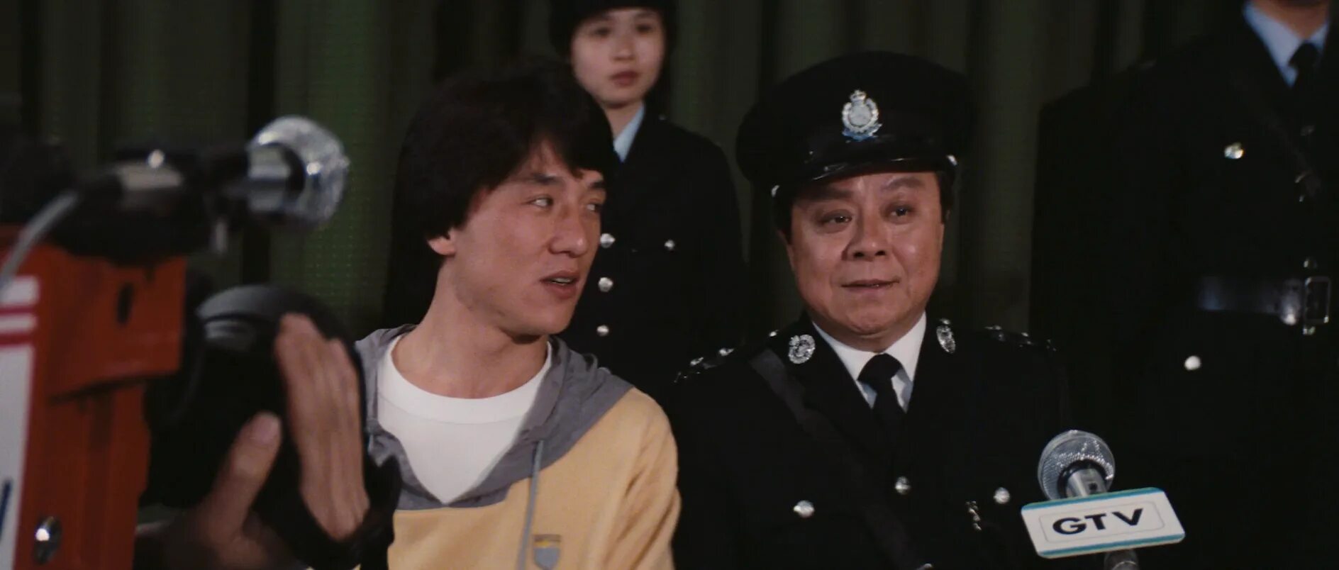 Полицейская история 2 1988 постер. Полицейская история фильм 1988. Фильм полицейская академия джеки чан. Джеки чан полицейская история 2. Джеки чан полицейская история 2.