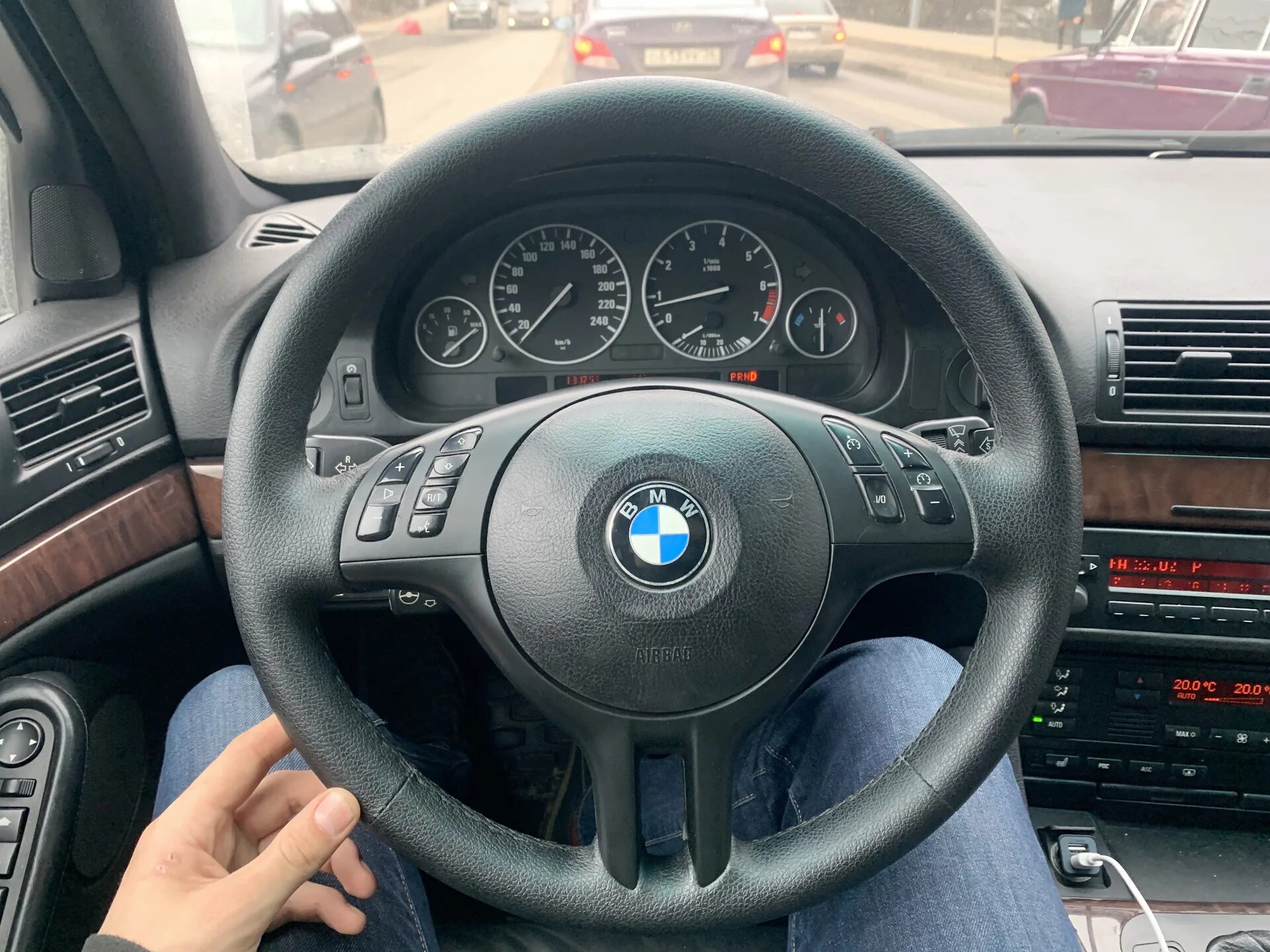 Руль бмв е. Руль бмв е39. м руль бмв е39. руль бмв м5 е39. руль bmw e39 m5.