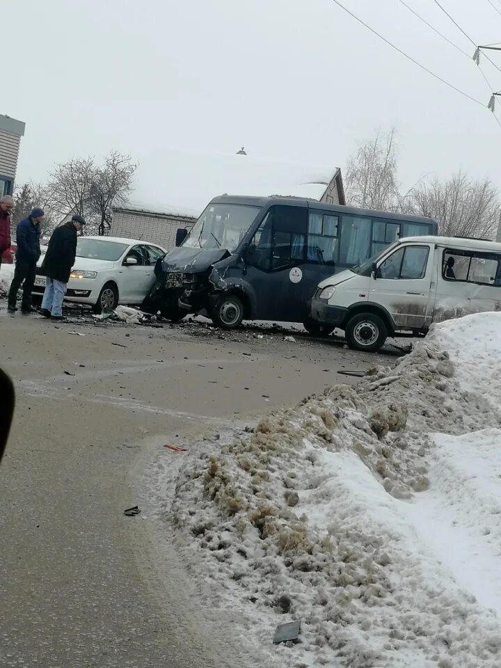 Новости энгельса видео. Газель столкнулась в Энгельсе. ЧП Энгельс происшествия.