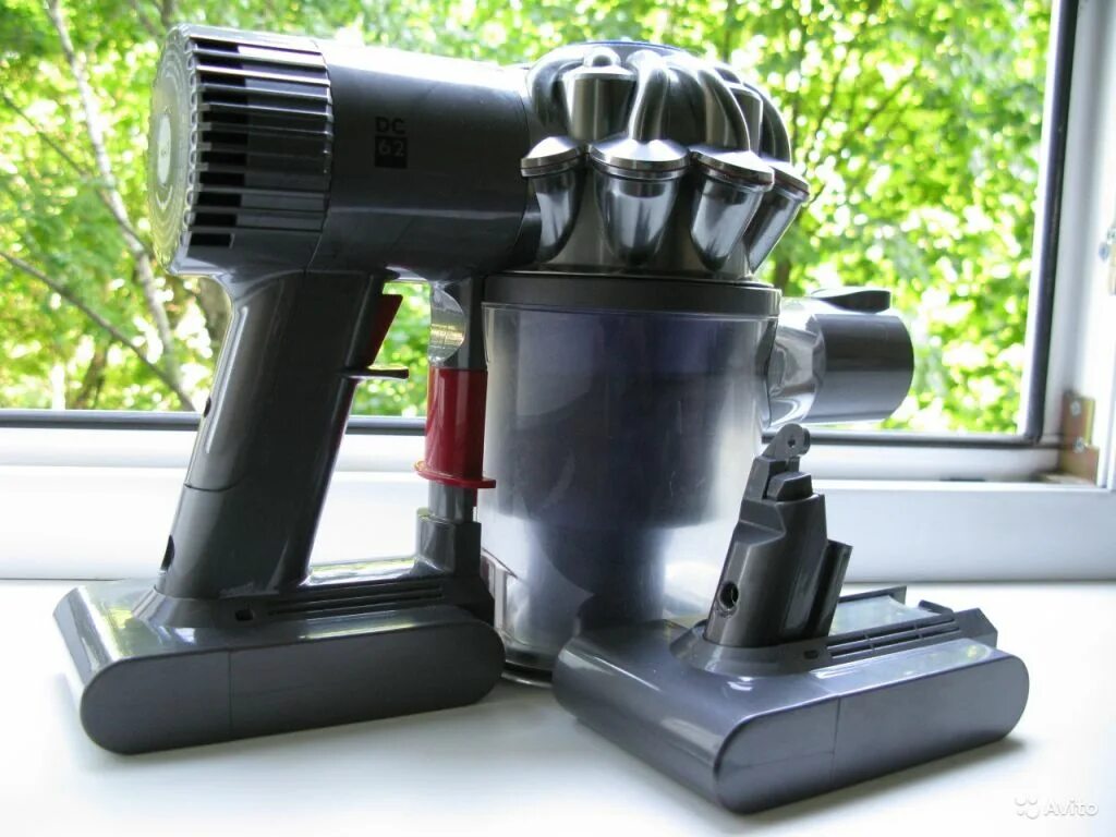 Аккумулятор dyson dc62. Пылесос дайсон sv03. dyson sv03 аккумулятор. dyson sv03 корпус. дайсон св 11 аккумулятор.