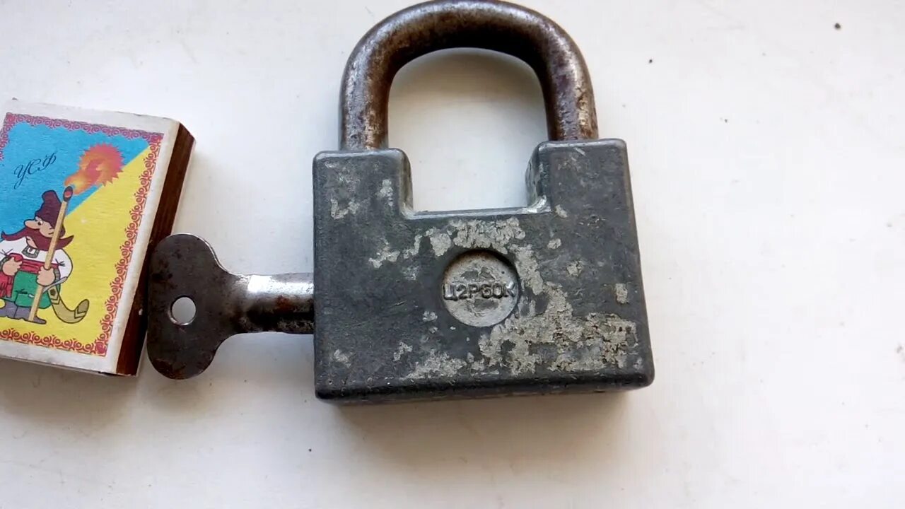 Мебельные замки brass. Замок ригельный 1-1 ост 24. Замок навесной старинный. Замок врезной зенит-зв4д (никель). Замок дверной винтаж r70.