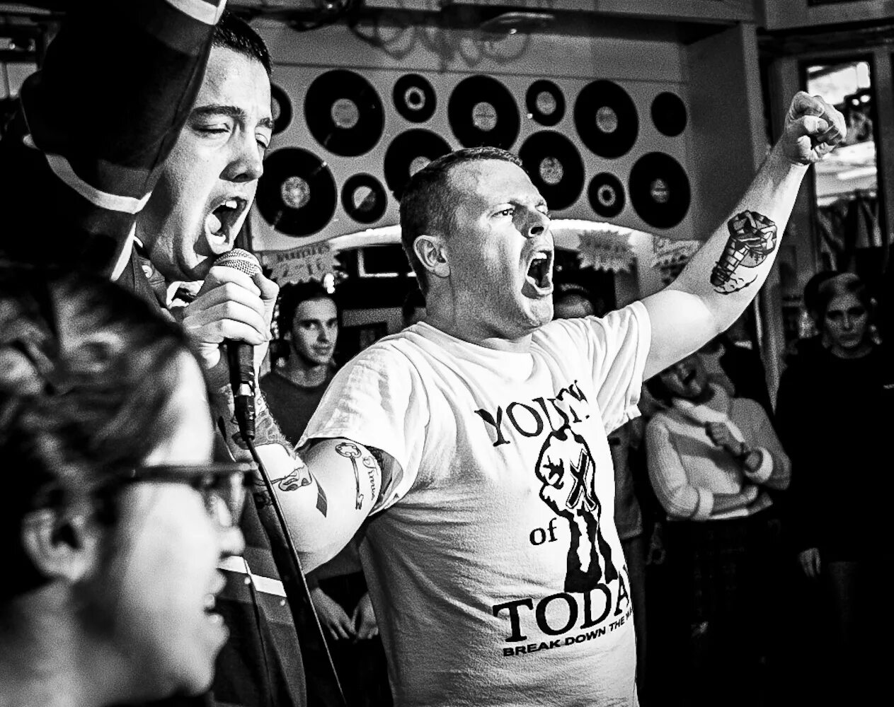 Violent time. Violent reaction. reaction band. violent певец.