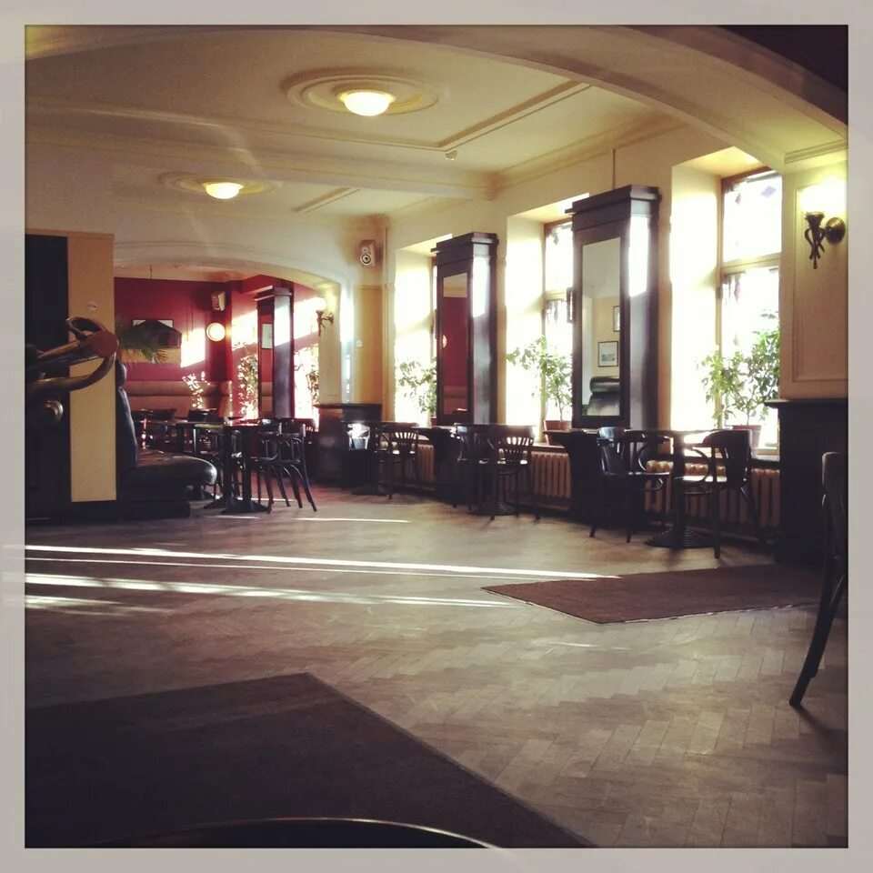 Штолле меню спб. Штолле интерьер. Штолле санкт-петербург 1-я линия васильевского острова. Штолле 1 линия васильевского. Штолле авиаконструкторов 2.