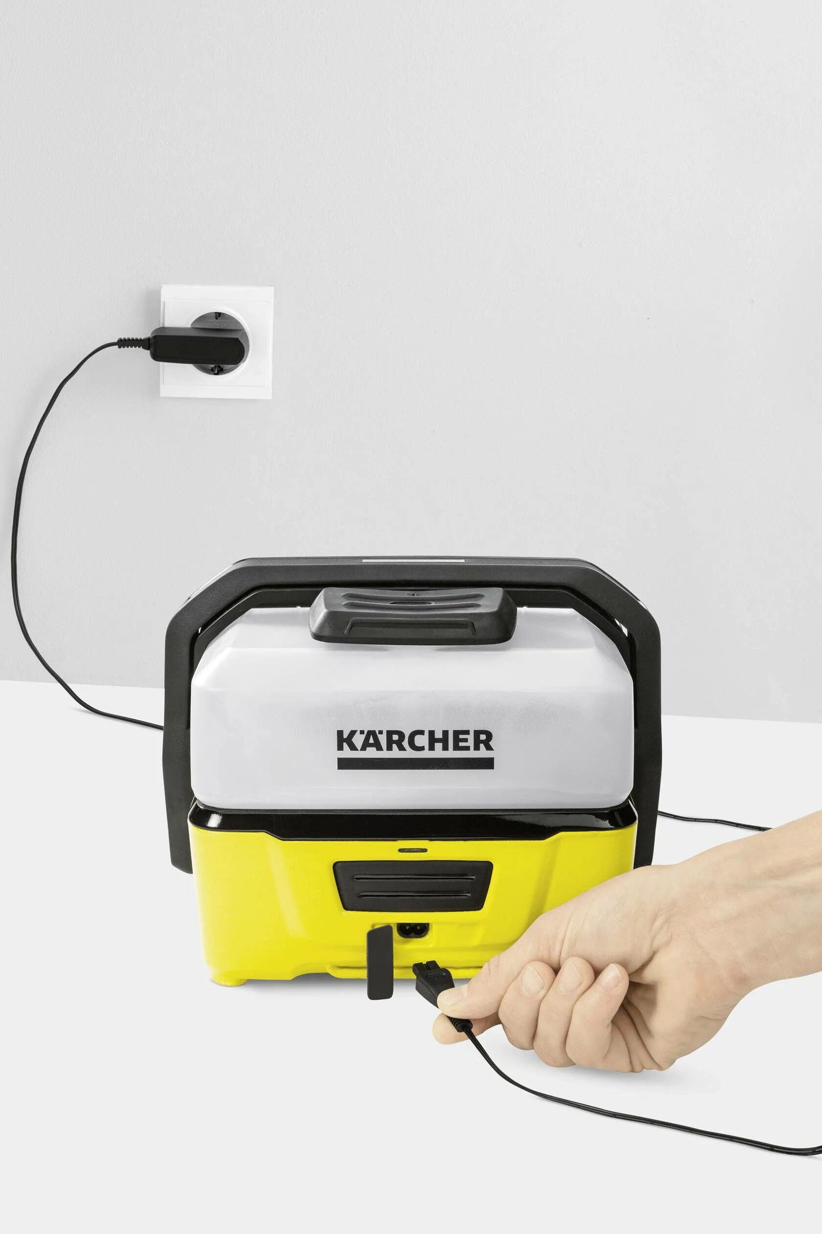 Портативная мойка Karcher OC 3. Портативная мойка Karcher OC 3 1.680-015. Кархер аккумуляторная мойка. Аккумуляторный Керхер для мойки машины.