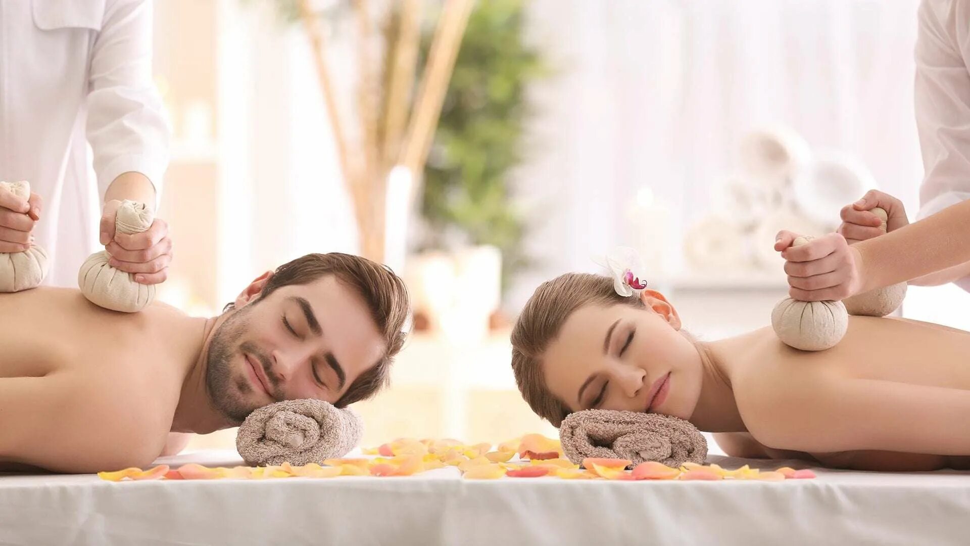 Couple massage. Спа для двоих. Спа салон. Спа массаж. Спа для пары.