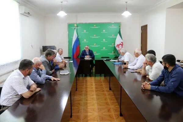 Минсельхоз ингушетии. Министр сельского хозяйства республики ингушетия. Министр сельского хозяйства ингушетии. Гагиев башир минсельхоз. Министр минсельхоза ингушетии.