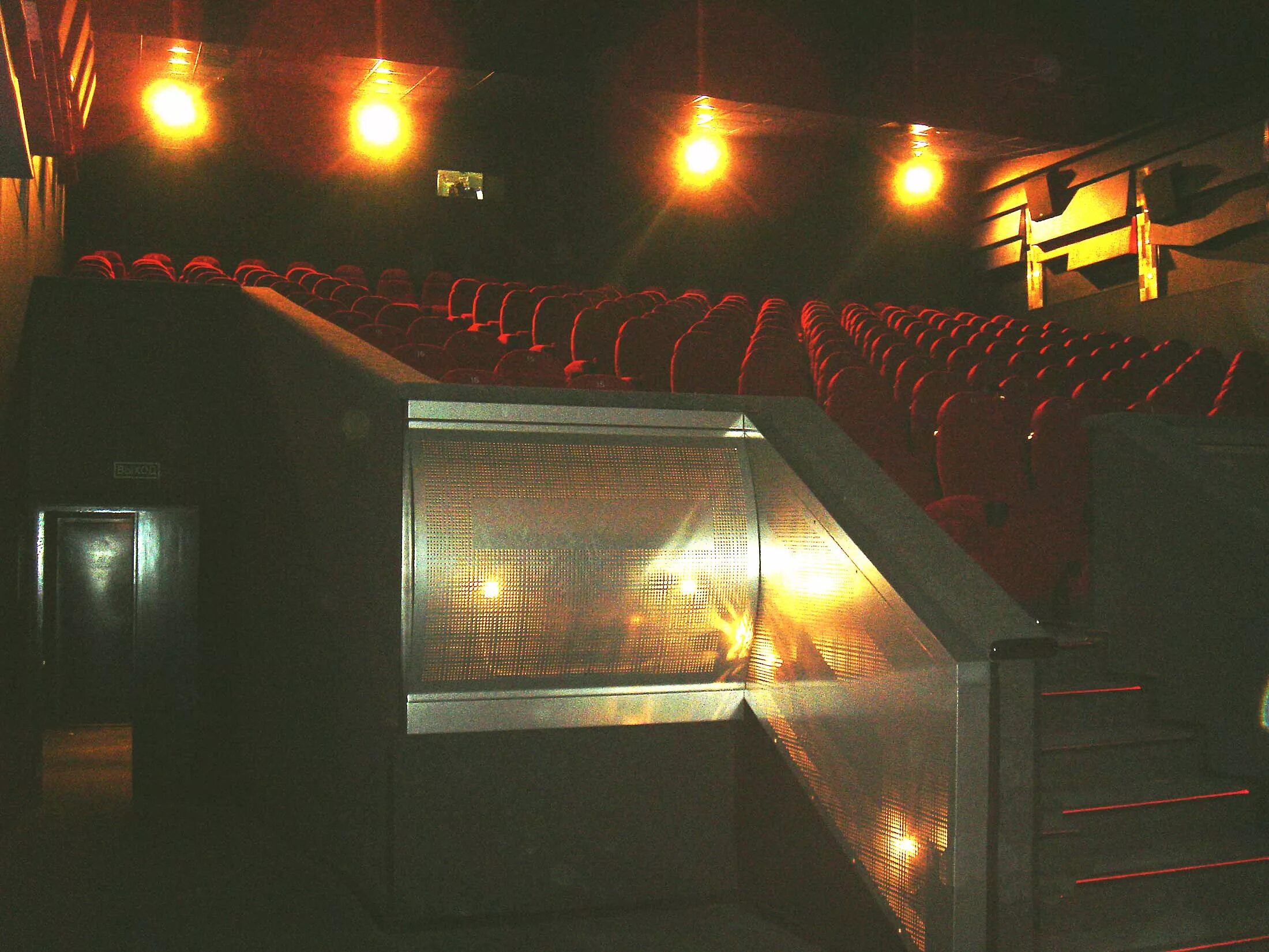 Тц варшавский кинотеатр. Тц бумеранг варшавская. Кинотеатр варшавский. Кинотеатр варшавский. Кинотеатр варшава.