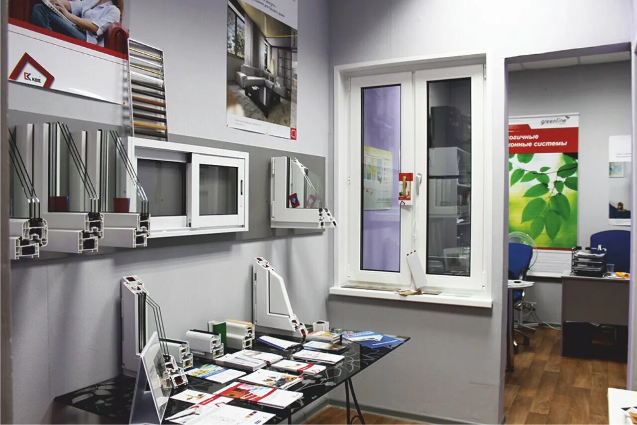 установка пластиковых окон. реконструкция пластиковых окон. пластиковое окно. офисы установки окон. шоу рум окон рехау.